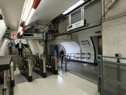 At the end of one of the Waterloo & City line platforms we can see (left to right) the stairs up to the Bank subway system, the tunnel to other Underground lines and the DLR, and access to the Walbrook exit