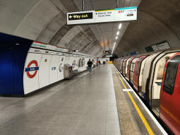 Northern line southbound