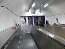 Approaching the Northern line end of the moving walkways from the Central line