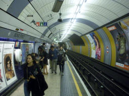Jubilee line westbound/northbound platform