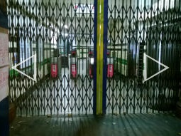 Separate exit. Exit was being made via the entrance at the time this photo was taken