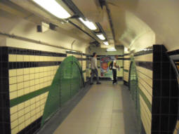 Looking towards the platforms from the lifts in other photo. The green metal marks where one of the platform tunnels is crossed (June 2009)