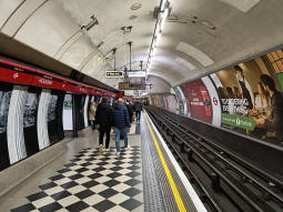 Central line westbound
