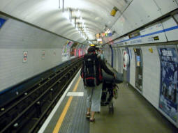 Victoria line northbound platform