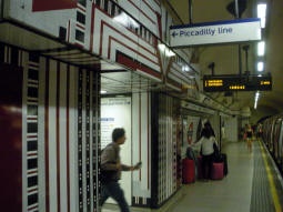 Northern line southbound platform