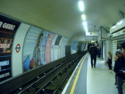 Northern line southbound platform