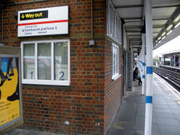 Looking along one of the westbound platforms towards the way out