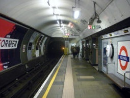 Northern line southbound platform