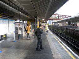 Central line eastbound platform