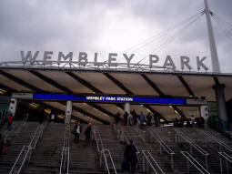 Station entrance from the bottom of the stairs (March 2008)
