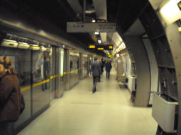 Jubilee line eastbound platform