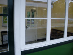 Looking into the waiting room on the westbound island platform